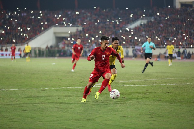 Chung kết Việt Nam – Malaysia: Sau 10 năm chờ đợi, Việt Nam giành ngôi vương ở AFF Cup  - Ảnh 3.