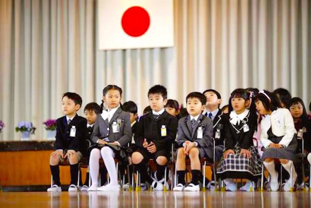 Nhật Bản sẽ chi hơn 300 nghìn tỷ đồng cho giáo viên trong năm tài khóa 2019 - Ảnh 1.