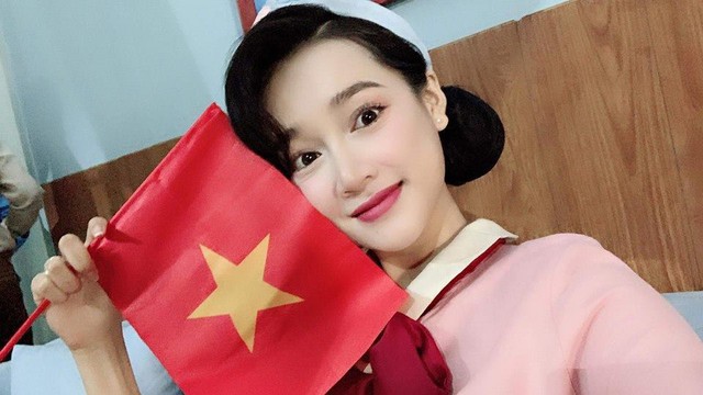 Dàn sao Việt vỡ òa cảm xúc, chúc mừng đội tuyển Việt Nam vô địch AFF Cup 2018 - Ảnh 5.
