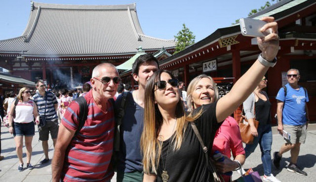 Nhật Bản sẽ đón hơn 30 triệu lượt du khách trong năm 2018 - Ảnh 1.