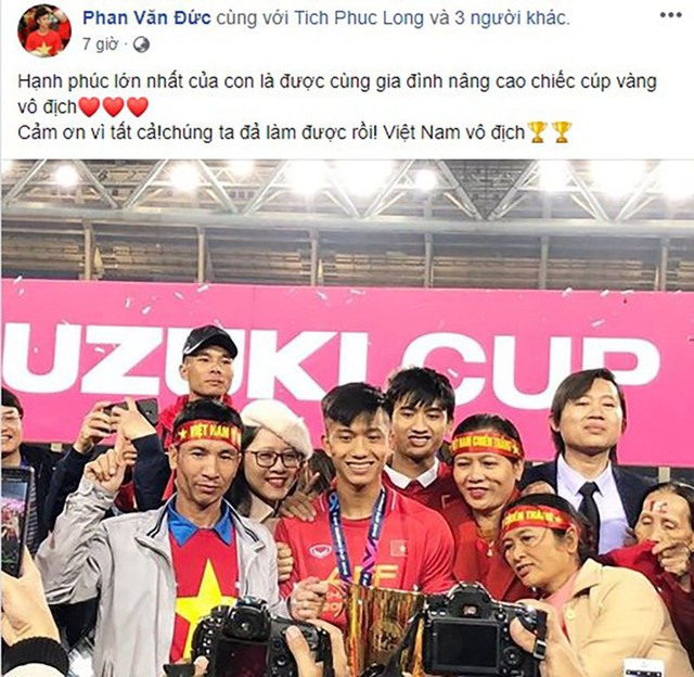 Các tuyển thủ Việt Nam chia sẻ gì trong ngày vô địch AFF Cup 2018? - Ảnh 6.