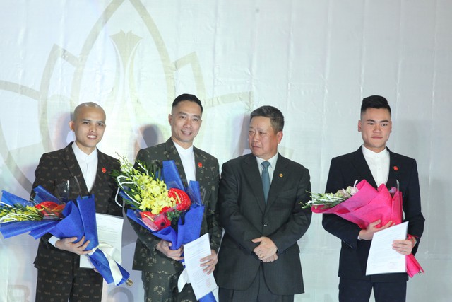 Lần đầu ra mắt CLB Áo dài Việt Nam tại Hà Nội - Ảnh 3.