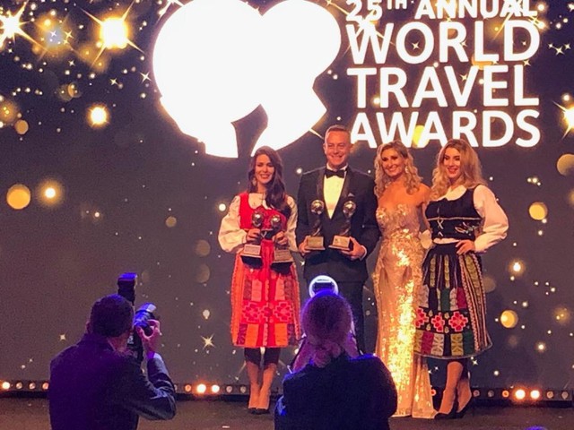 JW Marriott Phu Quoc Emerald Bay bội thu tại World Travel Awards 2018 - Ảnh 1.