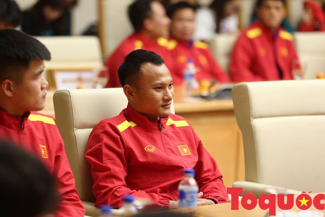Tin không hề vui với đội tuyển Việt Nam: Trọng Hoàng dính chấn thương dây chằng - Ảnh 1.