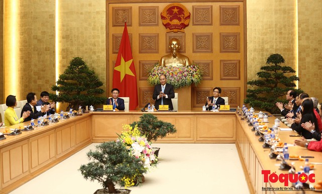 Thủ tướng Nguyễn Xuân Phúc: Đội tuyển Việt Nam là gam màu rất sáng đối với niềm tin của nhân dân trong phát triển thể thao của đất nước - Ảnh 2.