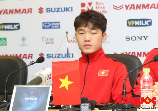 Lương Xuân Trường nói về suất đá chính tại Asian Cup 2019 - Ảnh 1.
