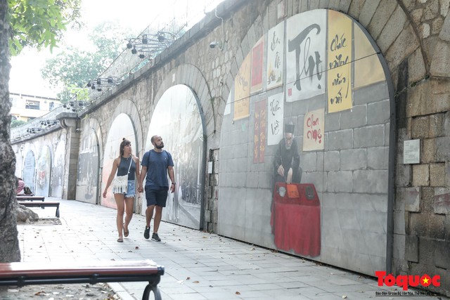 Nhìn lại những vòm cầu đường sắt Phùng Hưng trước ngày được đục thông - Ảnh 2.