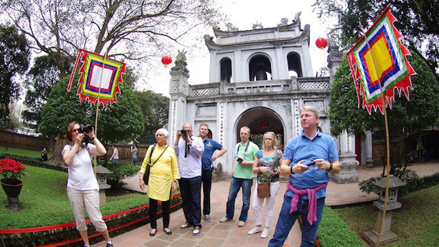 Quản lý và kiểm soát chất lượng kinh doanh dịch vụ,  phương tiện du lịch trong mùa cao điểm cuối năm - Ảnh 1.