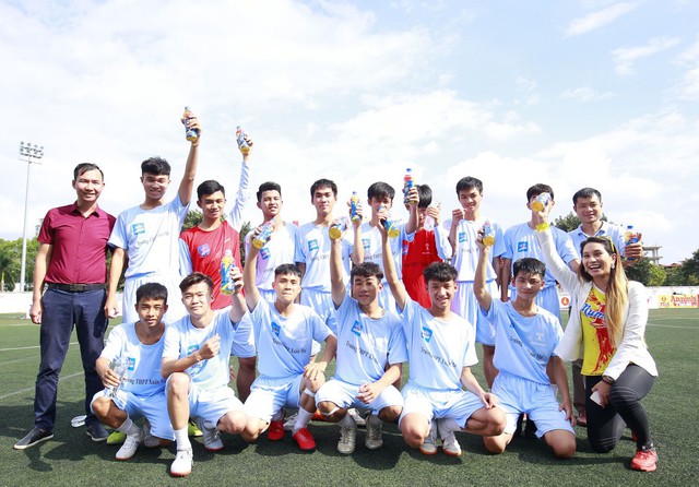 THPT Trương Định vô địch bóng đá học sinh THPT Hà Nội  2018 tranh Cup Number 1 Active - Ảnh 2.