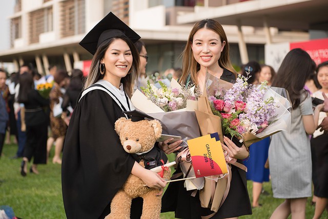 Ngọc Thanh Tâm nhận bằng tốt nghiệp loại giỏi trường đại học quốc tế - Ảnh 3.