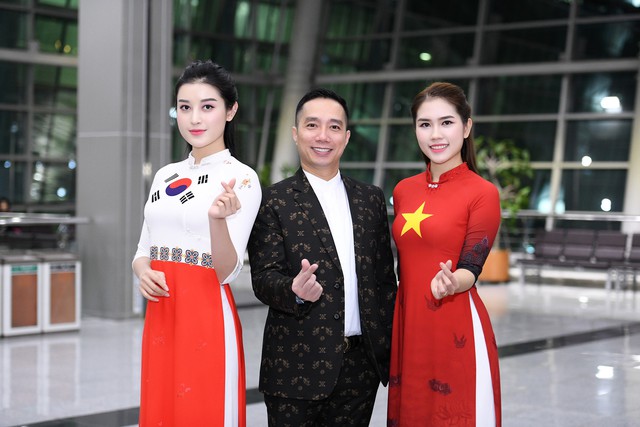 Trình diễn bộ sưu tập áo dài của Đỗ Trịnh Hoài Nam tại Hàn Quốc - Ảnh 7.