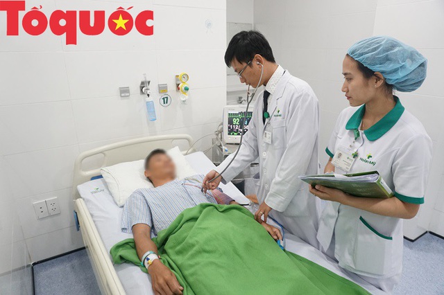 Nam thanh niên bị ngộ độc thuốc gây tê do mổ bóc u bã đậu - Ảnh 2.