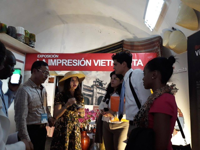 Việt Nam tham gia Lễ hội Thủ công mỹ nghệ Cuba - Fiart 2018 - Ảnh 3.