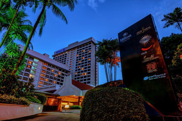 Khách sạn 5 sao Hilton Petaling Jaya, nơi ở đội tuyển Việt Nam tại Malaysia - Ảnh 1.