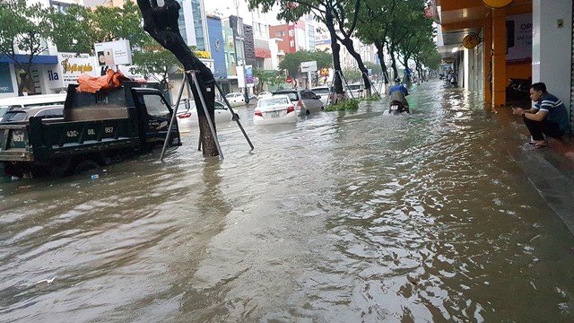 Đà Nẵng tiếp tục có mưa to, mưa rất to - Ảnh 1.