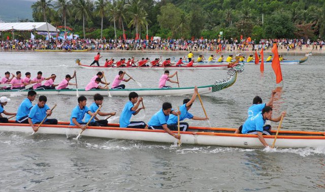Nhiều hoạt động tại Lễ hội Vịnh Xuân Đài thị xã Sông Cầu năm 2019 - Ảnh 1.