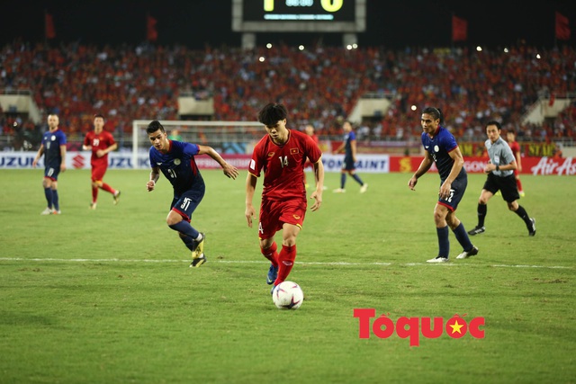 Asian Cup 2019 Việt Nam - Yemen: Công Phượng lĩnh sướng hàng công, Văn Hậu thay Duy Mạnh ở hàng hậu vệ - Ảnh 1.