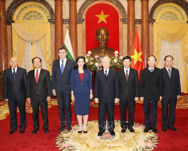 Tổng Bí thư, Chủ tịch nước Nguyễn Phú Trọng tiếp các Đại sứ trình Quốc thư - Ảnh 1.