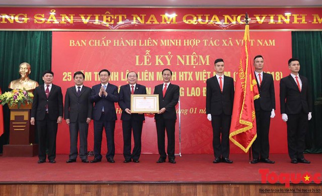Liên minh HTX Việt Nam vinh dự đón nhận Huân chương Lao động hạng nhất - Ảnh 2.