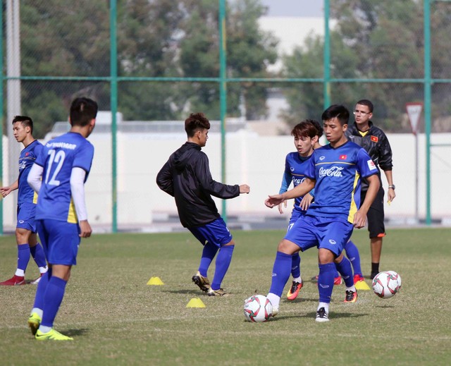 Đội tuyển Việt Nam đã có buổi tập đầu tiên năm 2019 - Ảnh 8.