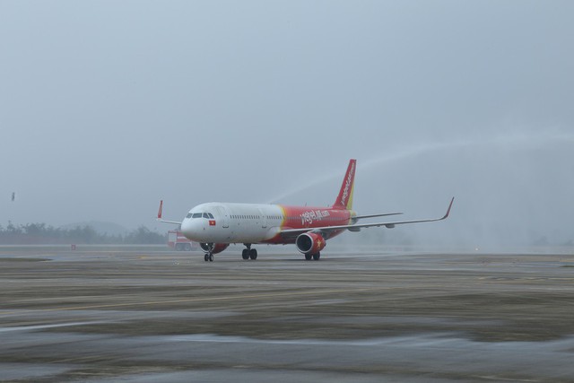 VietjetAir chính thức mở đường bay Vân Đồn - Thành phố Hồ Chí Minh - Ảnh 1.
