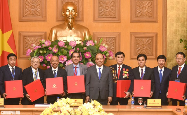 Thủ tướng Nguyễn Xuân Phúc kêu gọi kiều bào cùng đất nước bứt phá trong năm 2019 - Ảnh 5.