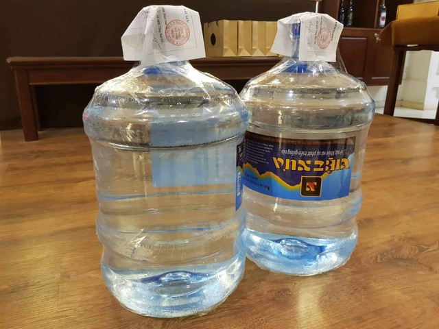 Cơ quan chức năng công bố kết quả kiểm tra vụ nước uống trong trường học ở Hà Nội bị nghi nhiễm khuẩn - Ảnh 4.