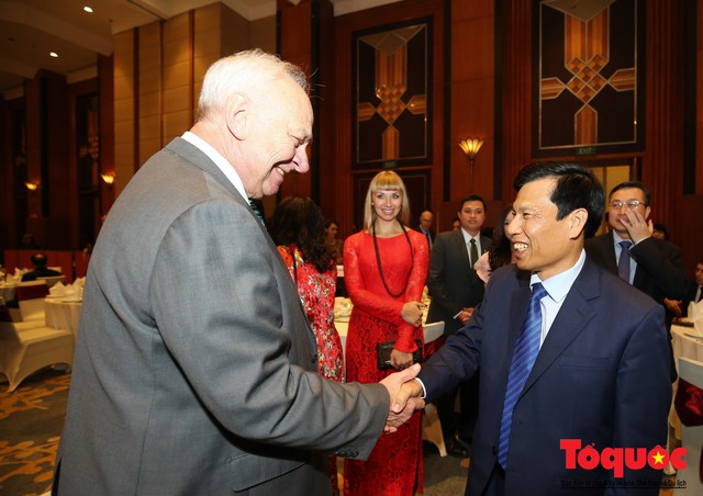 Bộ trưởng Nguyễn Ngọc Thiện tiếp các Đại sứ nước ngoài tại Việt Nam nhân dịp Tết Kỷ Hợi 2019 - Ảnh 6.