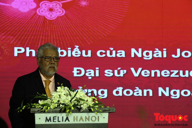 Bộ trưởng Nguyễn Ngọc Thiện tiếp các Đại sứ nước ngoài tại Việt Nam nhân dịp Tết Kỷ Hợi 2019 - Ảnh 8.