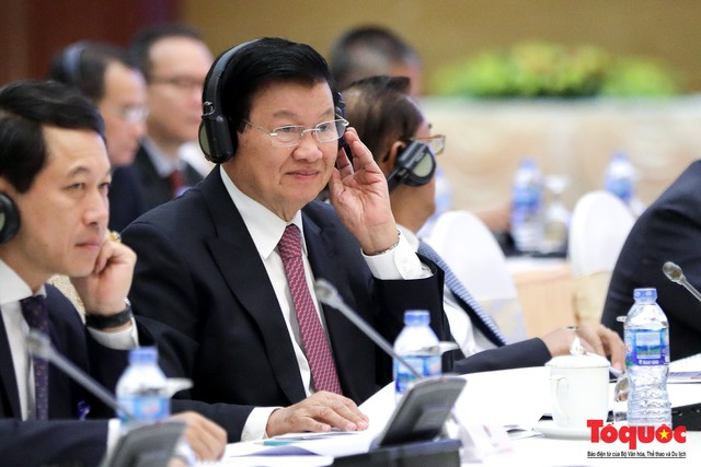 Thủ tướng Nguyễn Xuân Phúc và Thủ tướng CHDCND Lào đồng chủ trì Kỳ họp 41 Ủy ban Liên Chính phủ Việt Nam - Lào - Ảnh 4.