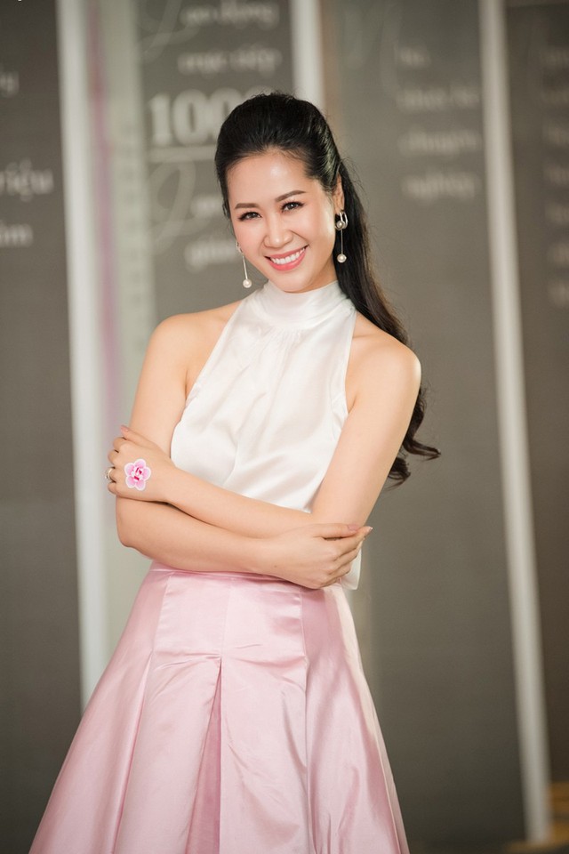 Hoa hậu Đặng Thu Thảo khoe vẻ đẹp không tì vết - Ảnh 9.