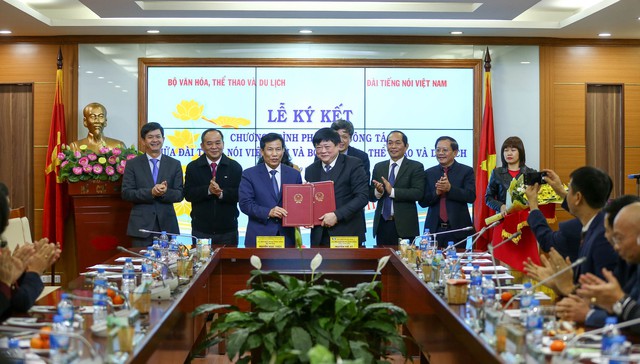 Ký kết hợp tác giữa Bộ Văn hóa, Thể thao và Du lịch và Đài Tiếng nói Việt Nam - Ảnh 3.