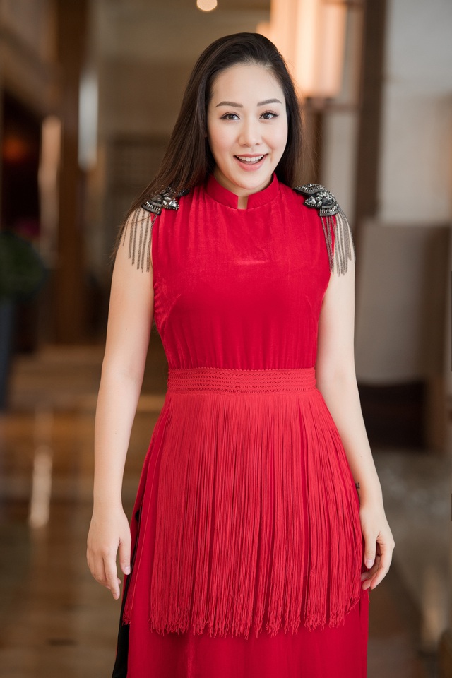 Hoa hậu Ngô Phương Lan kể chuyện bị tiền sản giật, ngủ ngồi 3 tháng liền - Ảnh 9.