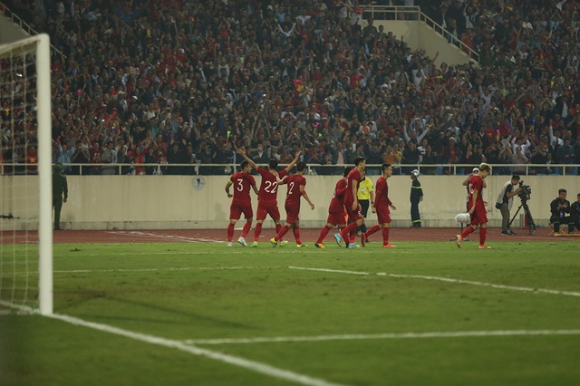 Trực tiếp Đội tuyển Việt Nam - Đội tuyển UAE: Hoàng Đức vào sân thay cho Tiến Linh - Ảnh 2.