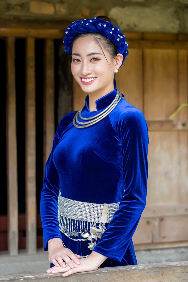 Hoa hậu Lương Thùy Linh hóa thiếu nữ dân tộc Tày đi chăn ngựa - Ảnh 4.