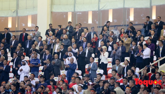 Thủ tướng, Chủ tịch Quốc hội dự khán trận đấu Việt Nam và UAE tại vòng loại World Cup 2022 - Ảnh 3.