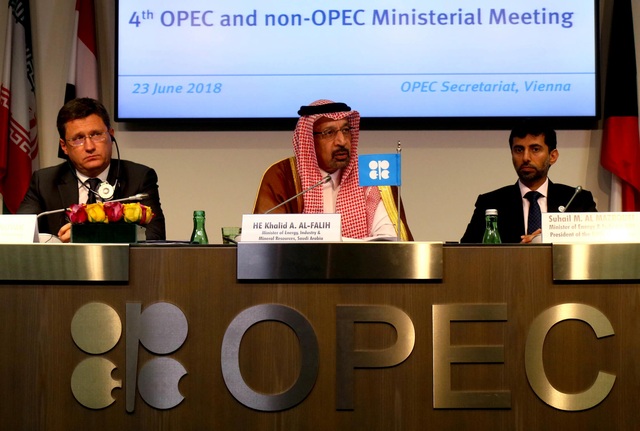 Thế trận năng lượng OPEC+: Cán cân bất ngờ Nga - Saudi - Ảnh 1.