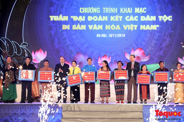 Hình ảnh ấn tượng trong lễ khai mạc Tuần “Đại đoàn kết các dân tộc - Di sản Văn hoá Việt Nam” năm 2019 - Ảnh 6.