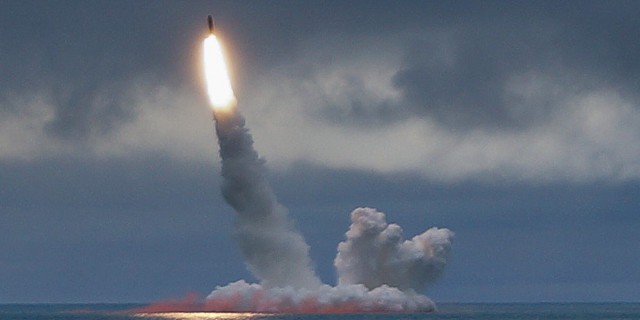 Nga tiếp tục thử tên lửa xuyên lục địa - Ảnh 1.