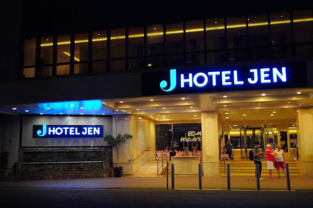 Khách sạn Jen Manila, nơi đóng quân của U22 Việt Nam dự SEA Games 30 - Ảnh 1.