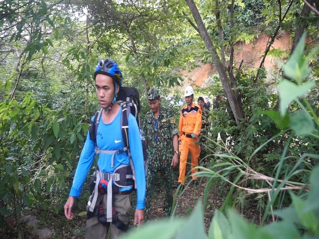 Tìm kiếm du khách nước ngoài mất tích trên bán đảo Sơn Trà - Ảnh 3.