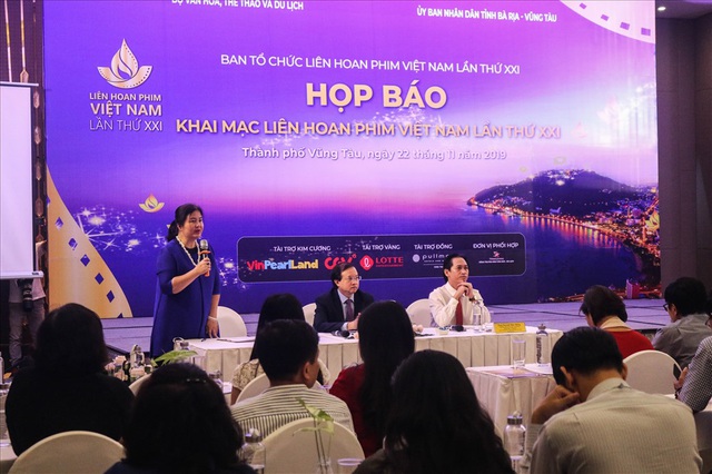 Báo chí đồng loạt đưa tin về sự kiện “Khai mạc Liên hoan phim Việt Nam lần thứ 21” - Ảnh 1.