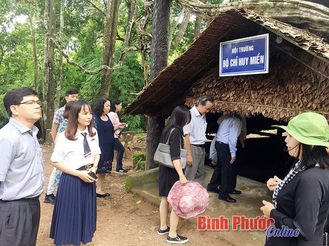Bình Phước đón khoảng 891.490 lượt khách du lịch tính đến ngày 15/11/2019 - Ảnh 1.