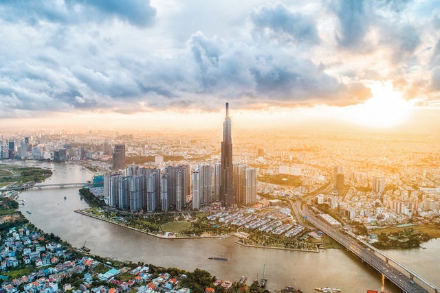 Vingroup giữ vững vị thế doanh nghiệp tư nhân lớn nhất Việt Nam - Ảnh 1. Vingroup giữ vững vị thế doanh nghiệp tư nhân lớn nhất Việt Nam - Ảnh 1.