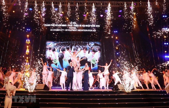 Khai mạc Lễ hội TP Hồ Chí Minh phát triển và hội nhập - Ảnh 1.