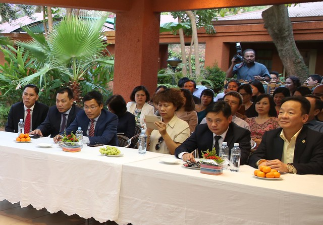 Phó Thủ tướng Vương Đình Huệ thăm Sứ quán Việt Nam tại Nam Phi  - Ảnh 3.