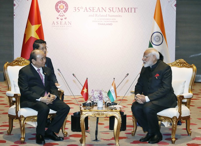 Thủ tướng tiếp xúc song phương nhân dịp Hội nghị Cấp cao ASEAN lần thứ 35 và các Hội nghị liên quan - Ảnh 2.