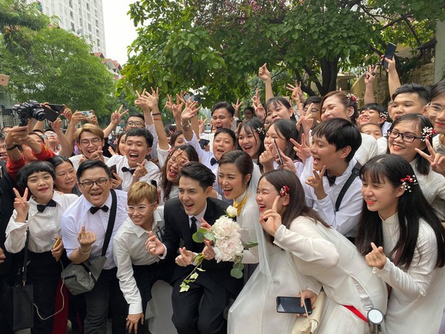 Trước khi ra Phú Quốc tổ chức đám cưới với 500 khách, Ông Cao Thắng và Đông Nhi có chia sẻ xúc động - Ảnh 1.