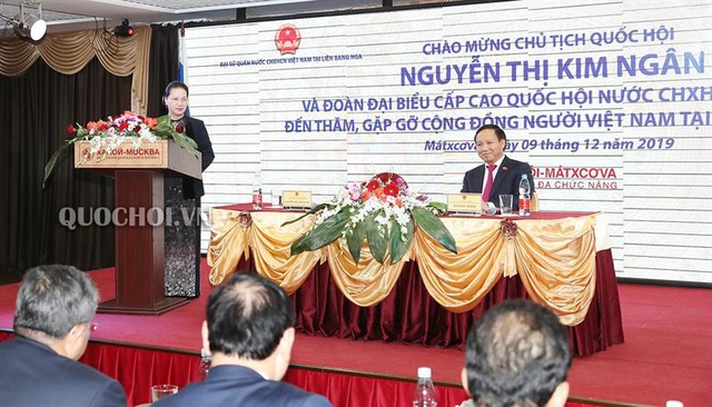 Chủ tịch Quốc hội Nguyễn Thị Kim Ngân gặp gỡ cộng đồng người Việt tại Cộng hòa Tatarstan và Liên bang Nga - Ảnh 4.