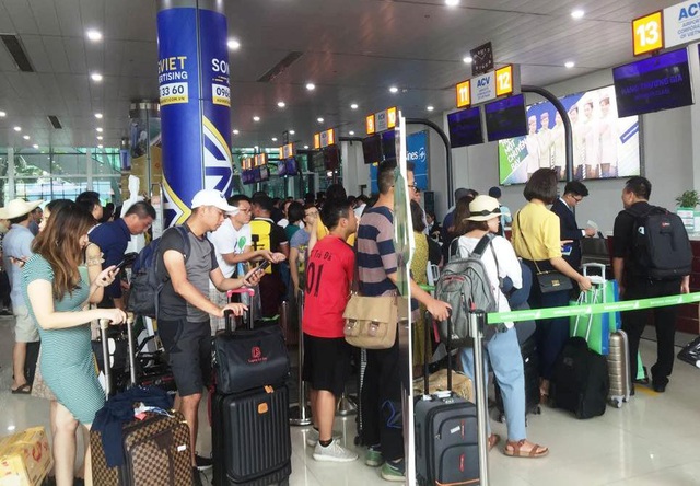 Cục Hàng không Việt Nam rà soát việc tăng giá vé máy bay trái phép - Ảnh 1.